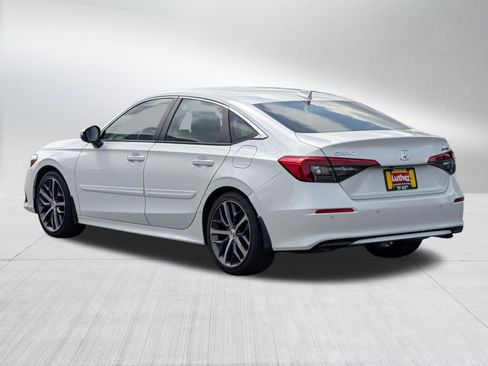 Used 2023 Honda Civic Touring image 5