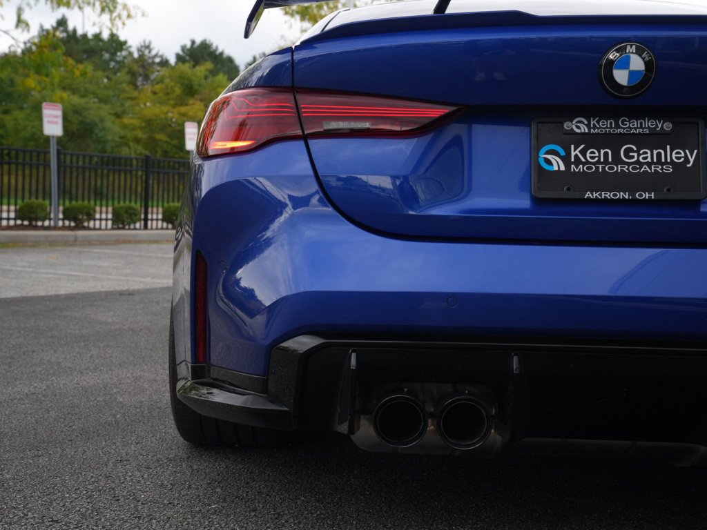 Used 2025 BMW M4 Coupe w/ Executive Package RWD image 17