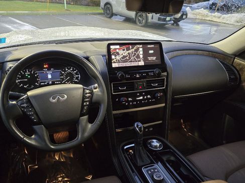 Certified 2024 INFINITI QX80 Premium Select w/ Cargo Package image 11