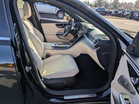 Used 2022 Mercedes-Benz C 300 C 300 image 36