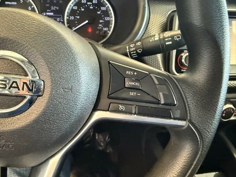 Used 2020 Nissan Kicks S image 17