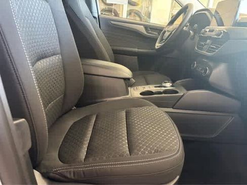 New 2025 Ford Escape Active w/ Cold Weather Package image 39