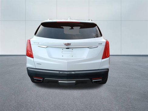 Used 2017 Cadillac XT5 Platinum image 4