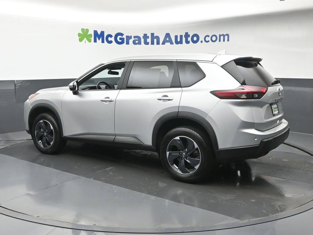 Used 2025 Nissan Rogue SV AWD/4WD image 24