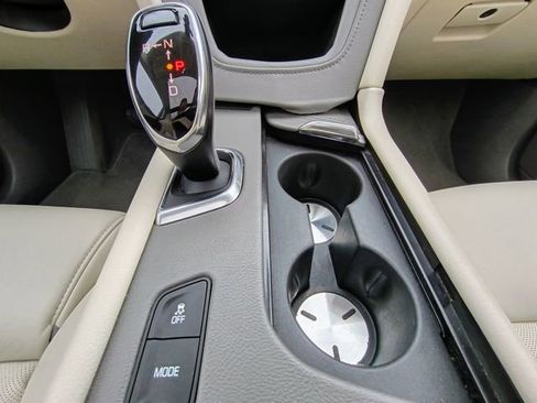 Used 2017 Cadillac XT5 Premium Luxury w/ Advanced Security Package image 37