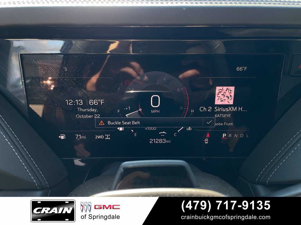 Used 2025 GMC Yukon Elevation w/ Elevation Premium Package AWD/4WD image 15