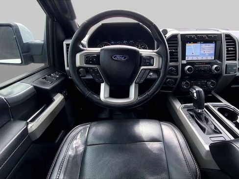Used 2017 Ford F150 Lariat w/ Equipment Group 502A Luxury AWD/4WD image 6