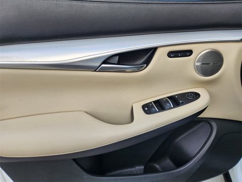 Used 2019 INFINITI QX50 Essential w/ Premium Heat Package image 22