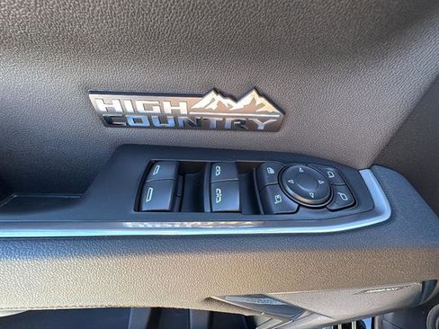New 2026 Chevrolet Silverado 1500 High Country AWD/4WD image 15