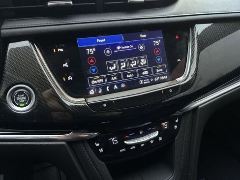 Used 2023 Cadillac XT6 Sport w/ Technology Package AWD/4WD image 19