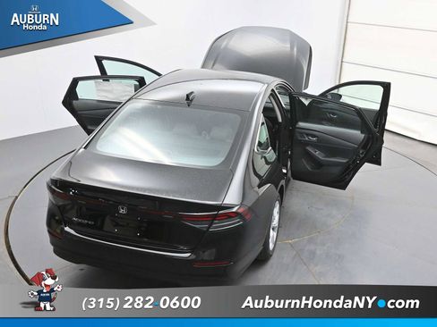 New 2026 Honda Accord LX image 39