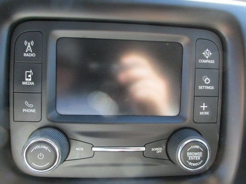 Used 2017 Jeep Compass Latitude AWD/4WD image 22