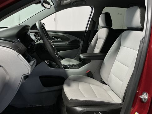 Used 2023 GMC Terrain SLE w/ Driver Convenience Package FWD image 14