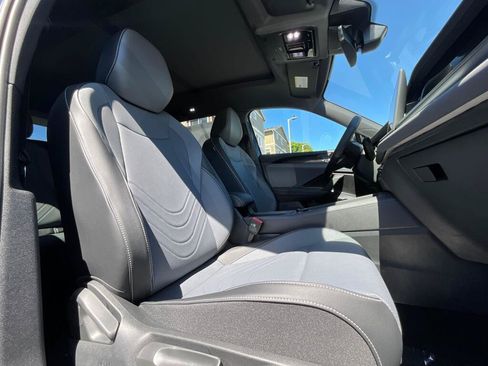 New 2026 Volkswagen Tiguan SE R-Line AWD/4WD image 12