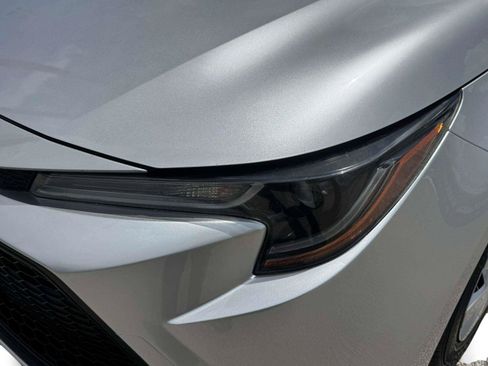 Used 2021 Toyota Corolla LE FWD image 13