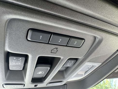 Used 2023 GMC Sierra 1500 SLT w/ SLT Premium Plus Package image 37