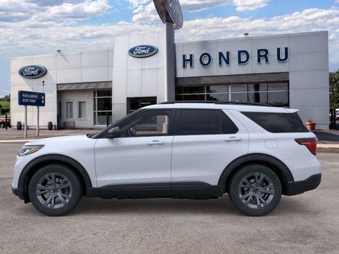 New 2026 Ford Explorer Active w/ Active Comfort Package AWD/4WD image 3