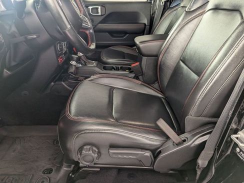 Used 2021 Jeep Gladiator Rubicon AWD/4WD image 12