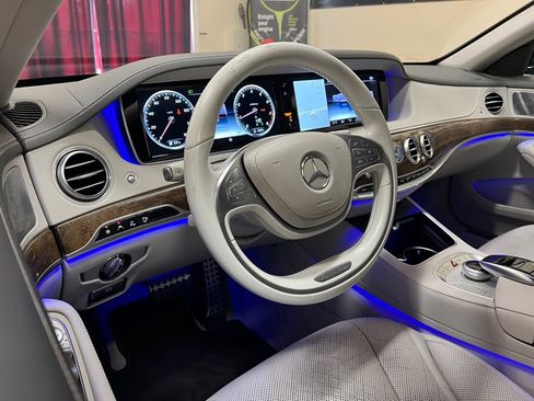 Used 2017 Mercedes-Benz S 550 Sedan image 15