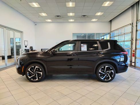 Used 2024 Mitsubishi Outlander SE image 6