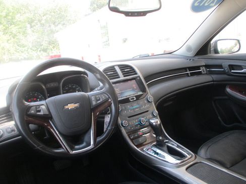 Used 2013 Chevrolet Malibu LTZ FWD image 7