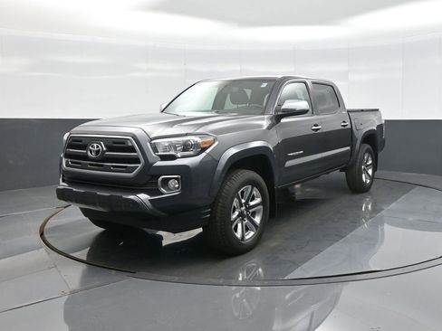Certified 2017 Toyota Tacoma Limited AWD/4WD image 3