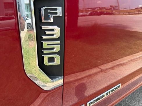 Used 2022 Ford F350 King Ranch w/ King Ranch Ultimate Package AWD/4WD image 7