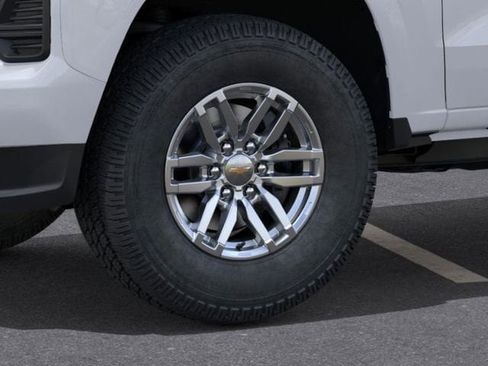 New 2025 Chevrolet Colorado LT image 9