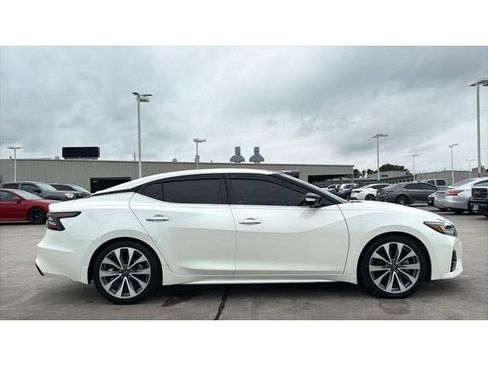 Used 2023 Nissan Maxima Platinum w/ Sport Mat Group FWD image 7