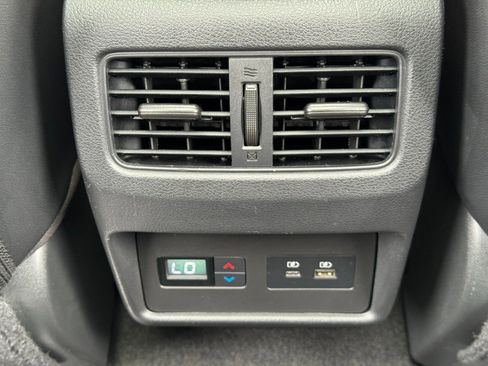 Used 2023 Nissan Rogue SL w/ SL Premium Package FWD image 33