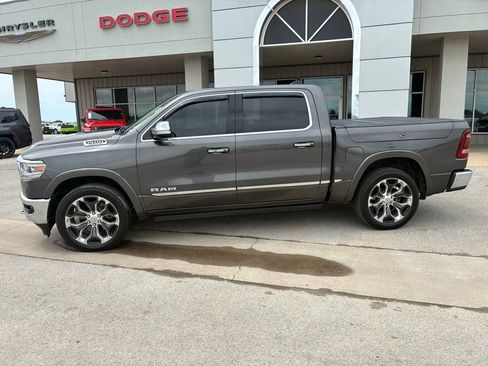 Used 2019 RAM 1500 Limited AWD/4WD image 2