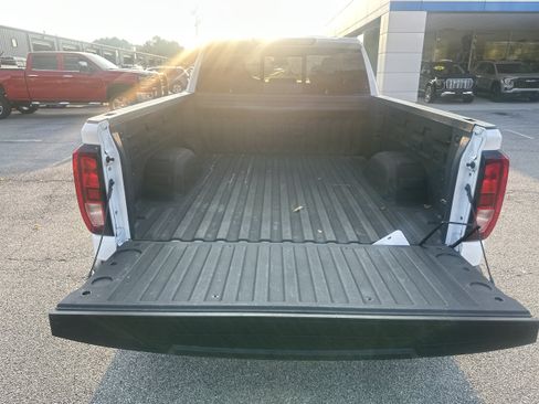 Used 2025 GMC Sierra 1500 Elevation AWD/4WD image 18
