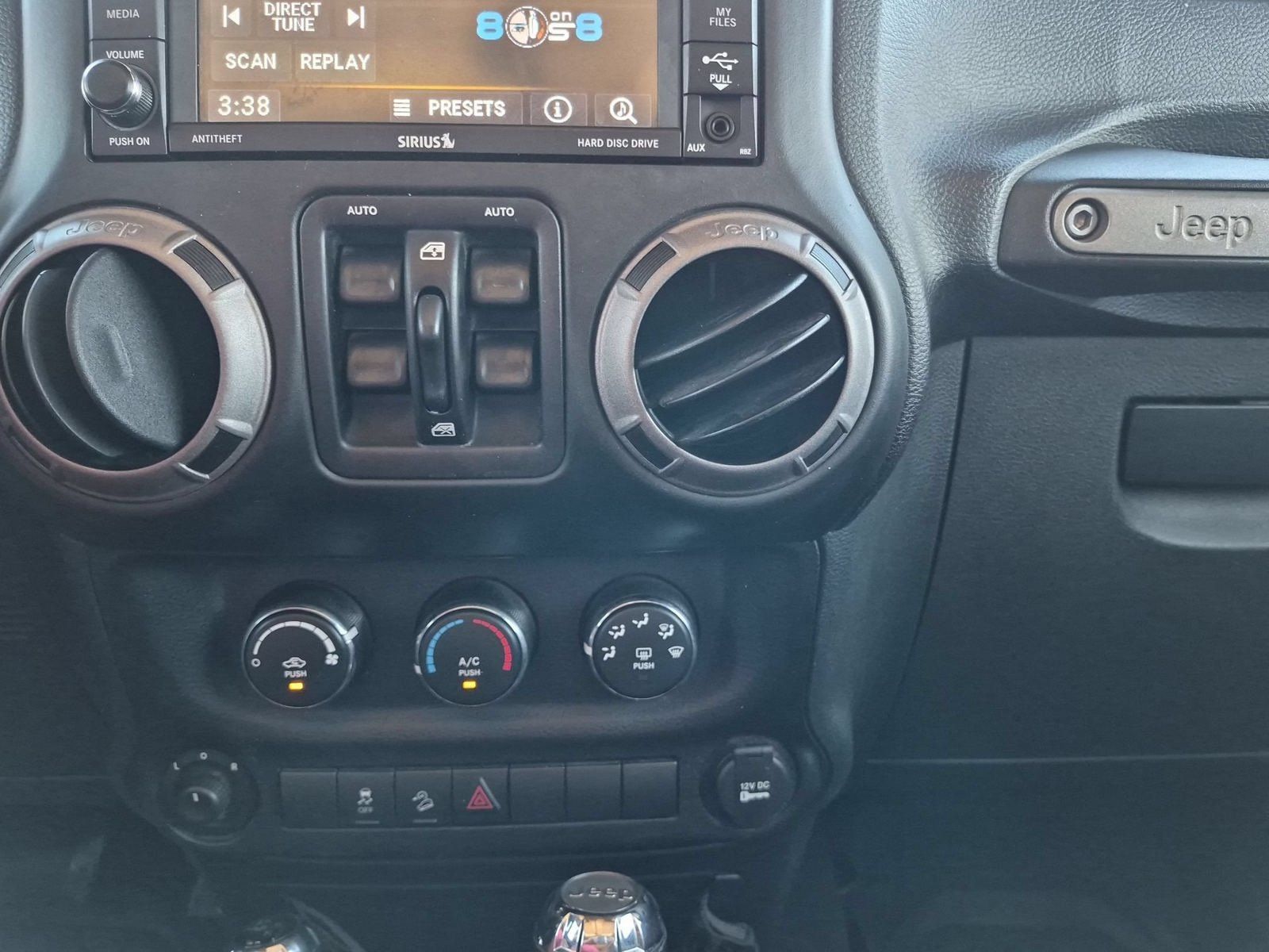 Used 2015 Jeep Wrangler Unlimited Sport w/ Quick Order Package 24S AWD/4WD image 19