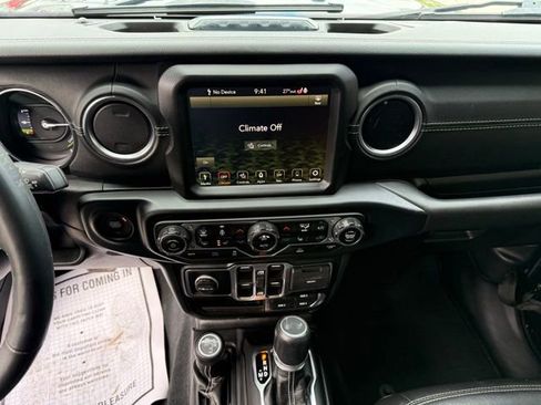 Used 2023 Jeep Wrangler Unlimited Sahara w/ Cold Weather Group image 26