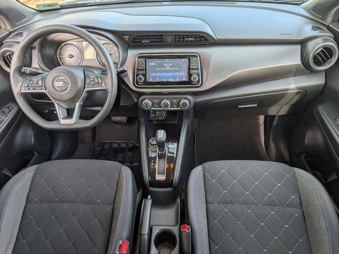 Used 2019 Nissan Kicks S image 4