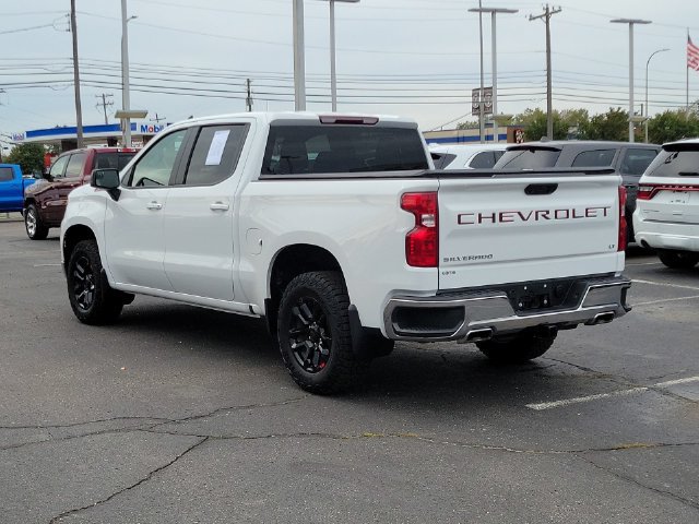 Certified 2024 Chevrolet Silverado 1500 LT w/ Z71 Off-Road Package AWD/4WD image 6