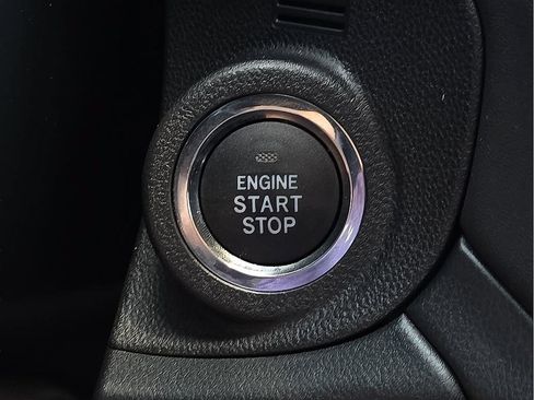 Used 2025 Subaru Outback Touring XT AWD/4WD image 16