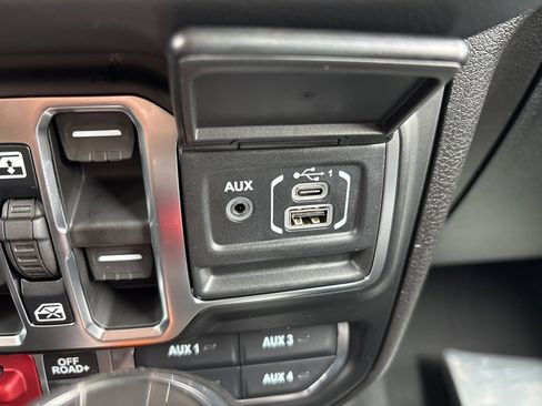 New 2026 Jeep Gladiator Rubicon image 17