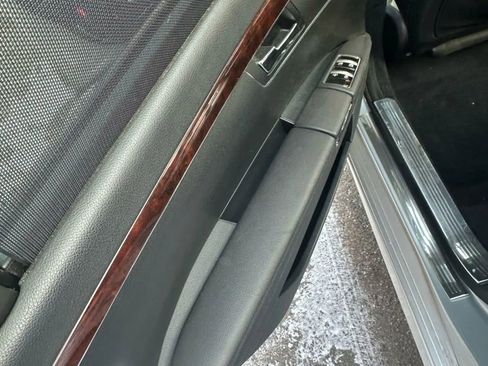 Used 2012 Mercedes-Benz S 550 4MATIC image 30