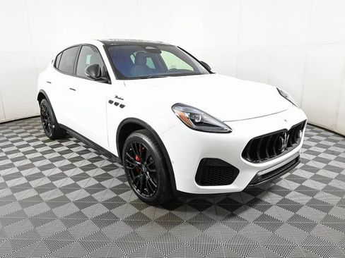 New 2025 Maserati Grecale Modena image 29