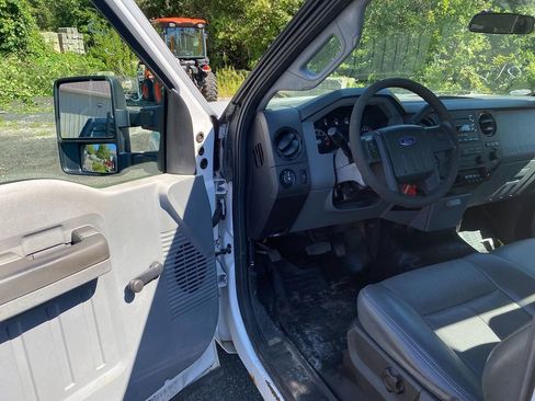 Used 2014 Ford F350 XL image 10