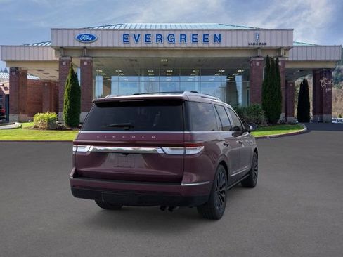 New 2024 Lincoln Navigator Reserve AWD/4WD image 8