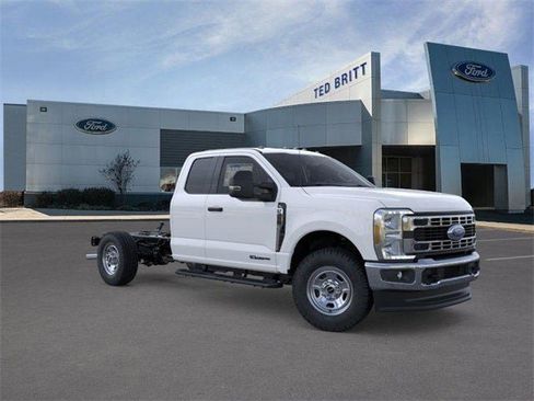 New 2026 Ford F350 XL w/ XL Chrome Package image 1
