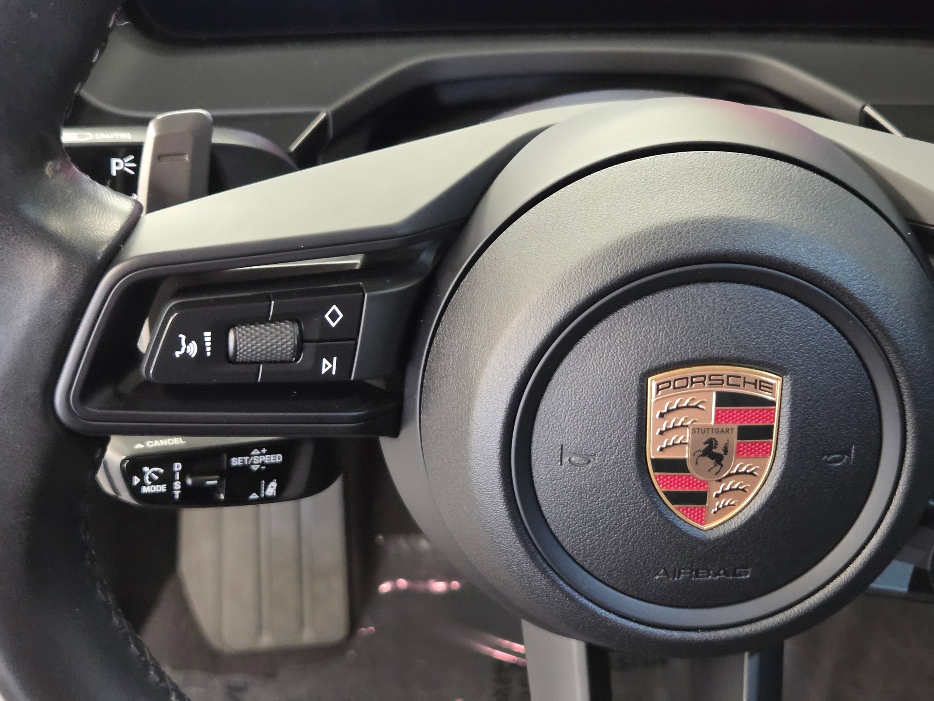 Certified 2025 Porsche Panamera image 18