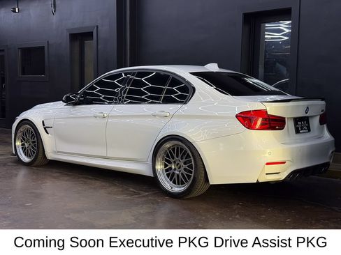 Used 2018 BMW M3 RWD image 7