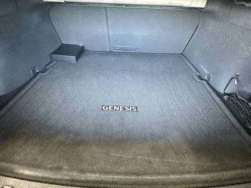 Used 2023 Genesis G70 2.0T RWD image 25