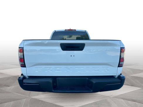 Used 2024 Nissan Frontier S RWD image 7