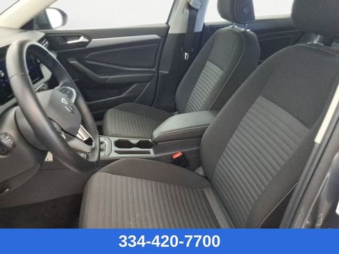 Used 2025 Volkswagen Jetta S image 12