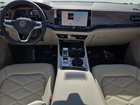 New 2026 Volkswagen Atlas SE FWD image 13