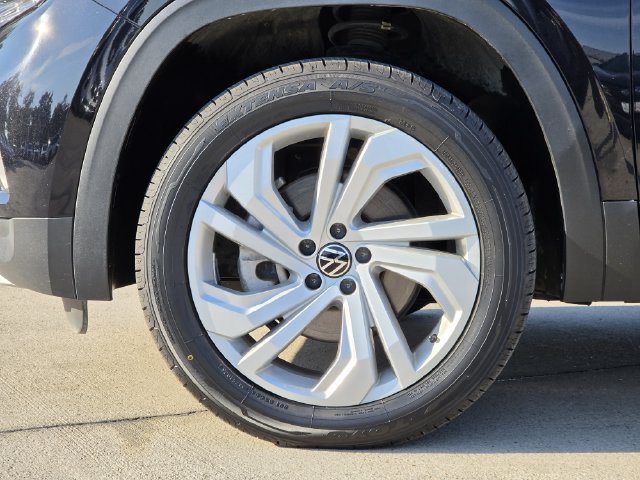 Used 2023 Volkswagen Atlas SE w/ Panoramic Sunroof Package AWD/4WD image 8